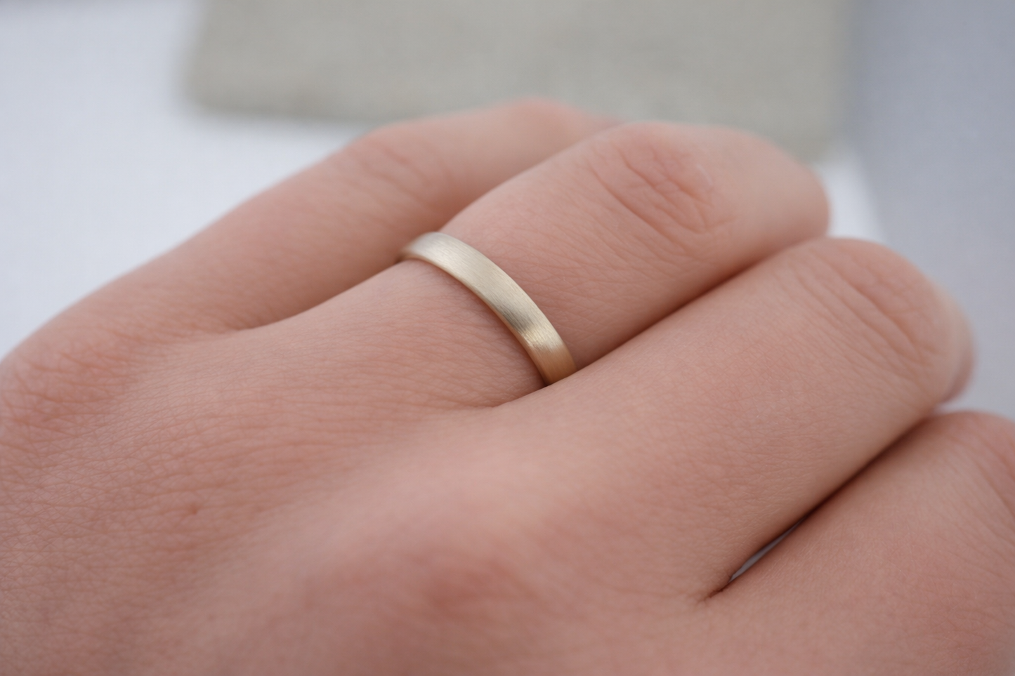 Champagnergold Eheringe, oval, matt, recycelt (3/3mm)