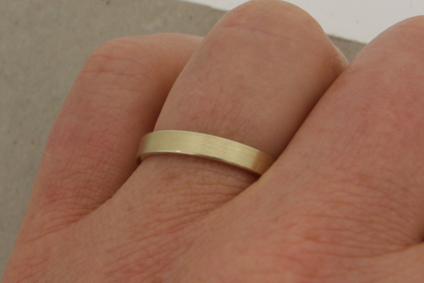 Eheringe Gelbgold gerade und eckig gearbeitet in 585 Gelbgold 2,5 mm und 3 mm