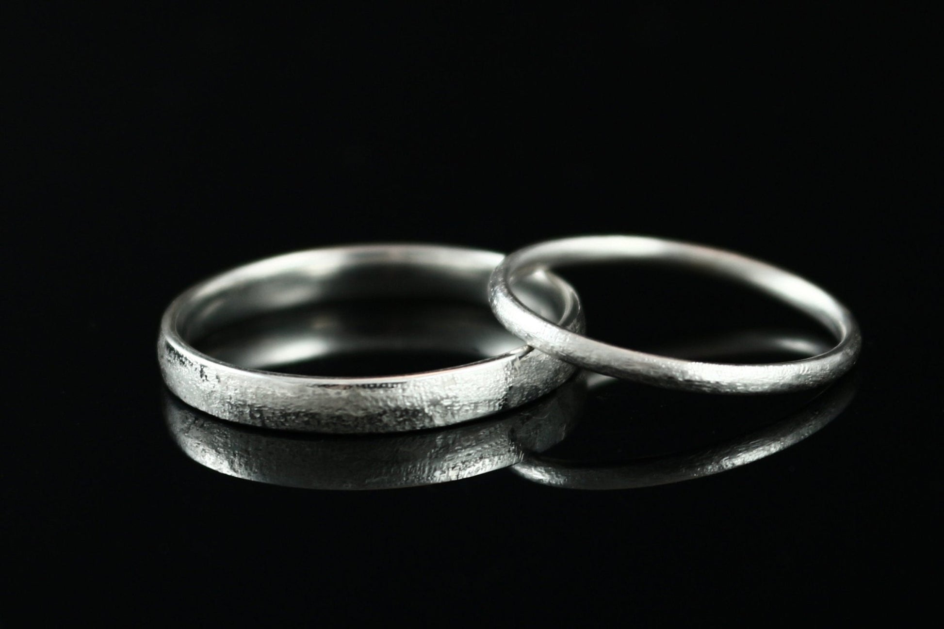 Eheringe Silber (925) | gefräste Oberfläche | Trauringe mit Struktur - Goldschmiede Miret