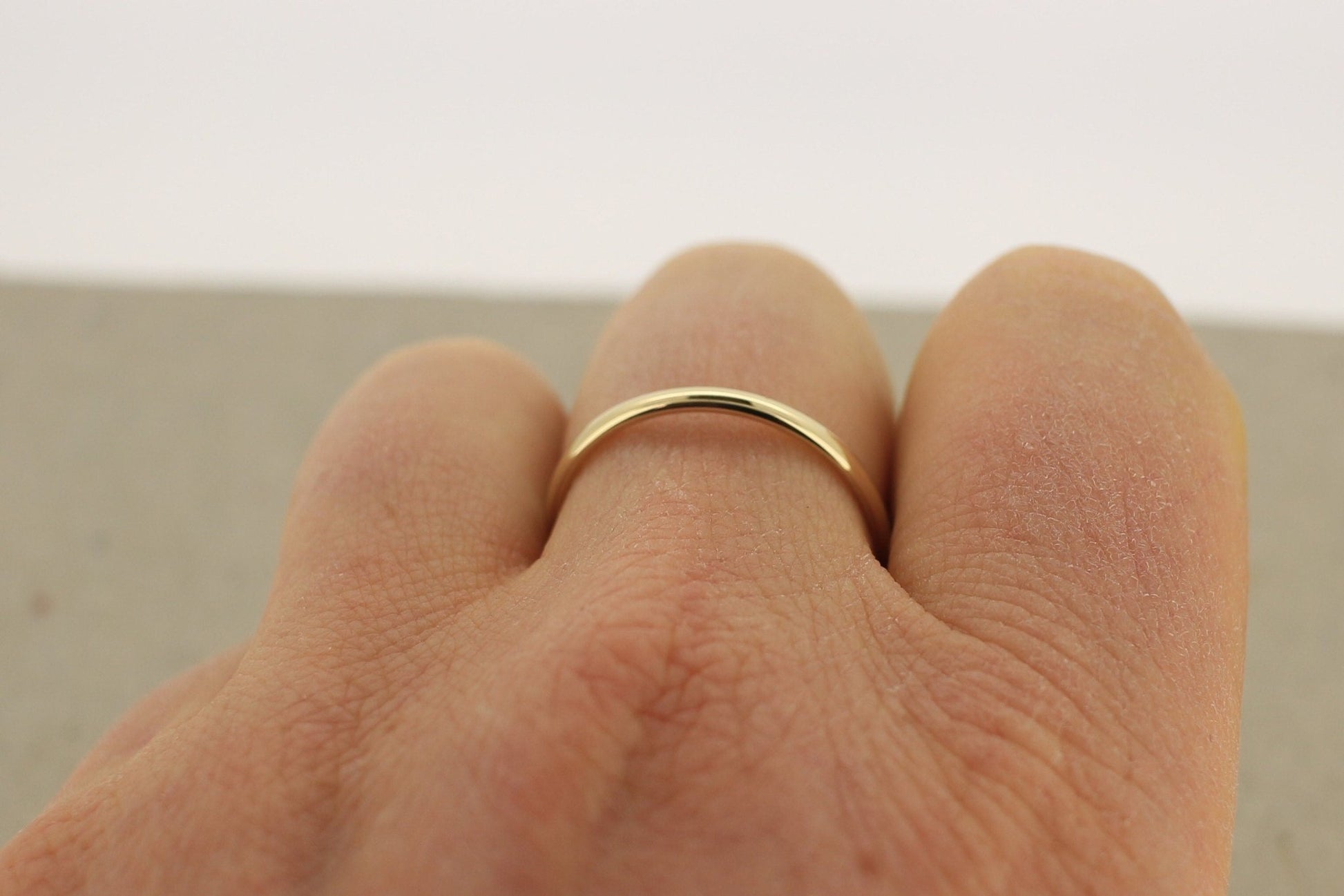 Gelbgold Eheringe (333/585/750/Fairtrade) | 2 mm schmal | oval, matt, poliert, klassisch - Goldschmiede Miret