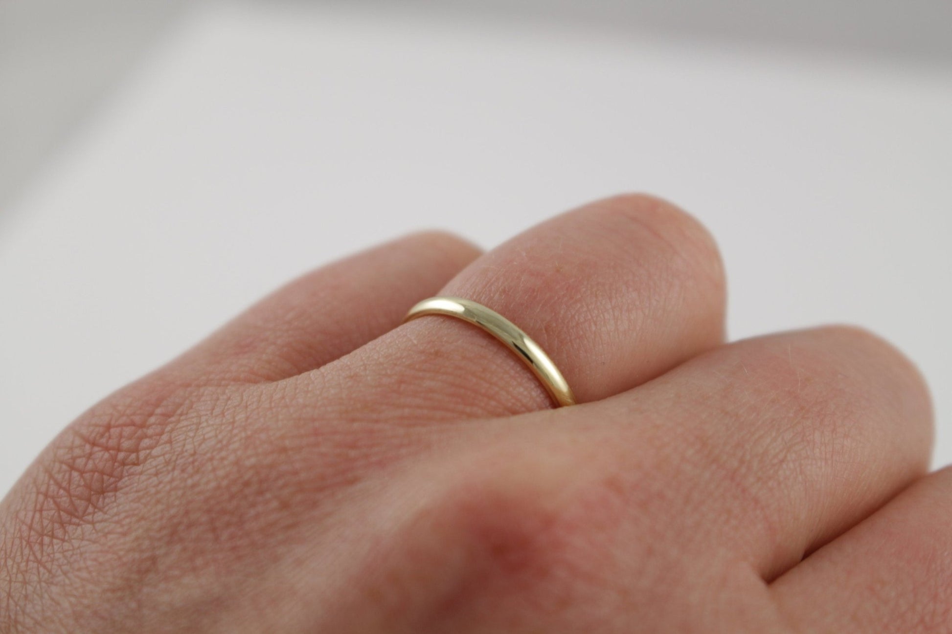 Gelbgold Eheringe (333/585/750/Fairtrade) | 2 mm schmal | oval, matt, poliert, klassisch - Goldschmiede Miret