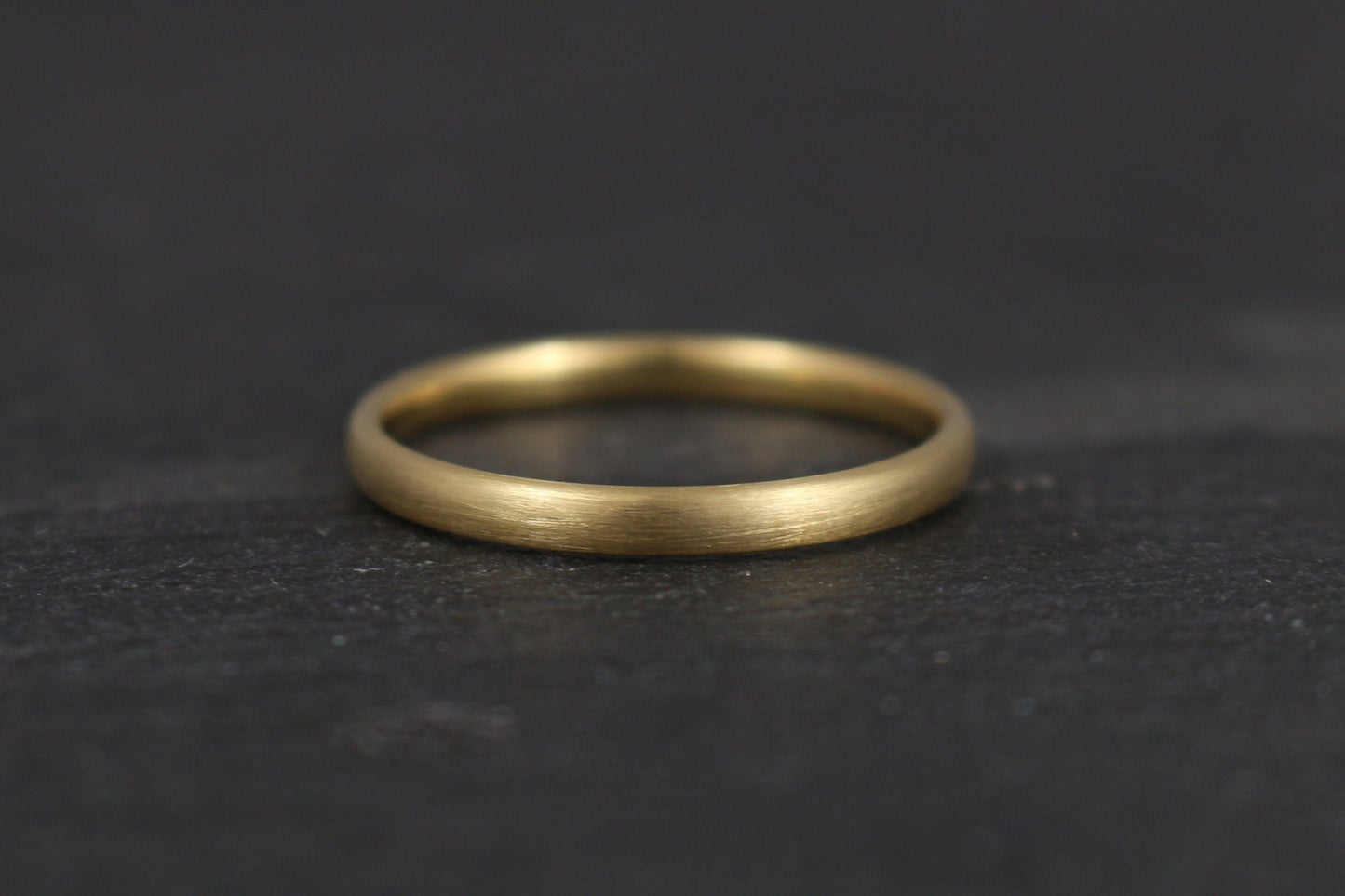 Gelbgold Eheringe (333/585/750/Fairtrade) | 2 mm schmal | oval, matt, poliert, klassisch - Goldschmiede Miret