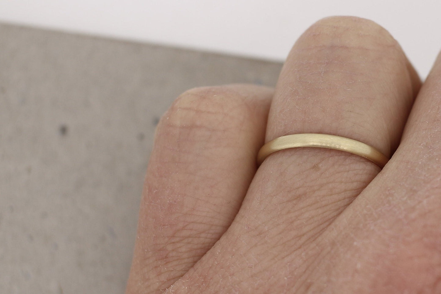 Gelbgold Eheringe (333/585/750/Fairtrade) | 2 mm schmal | oval, matt, poliert, klassisch - Goldschmiede Miret