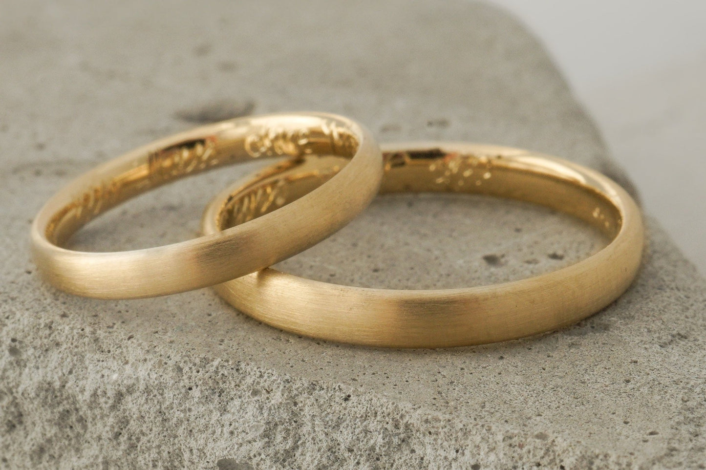 Gelbgold Eheringe (333/585/750/Fairtrade) | schlicht und matt - Goldschmiede Miret