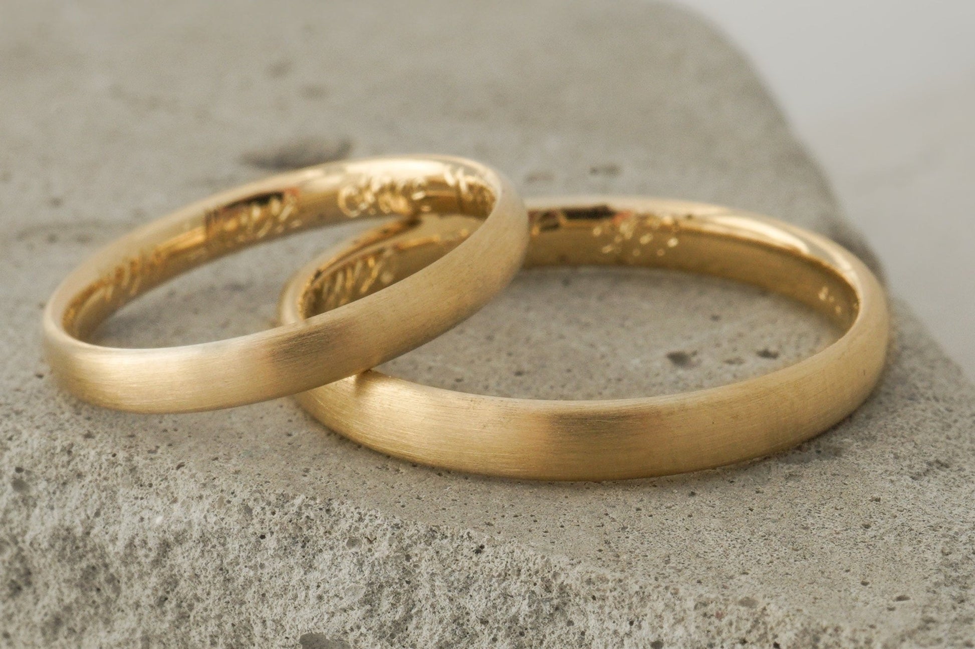 Gelbgold Eheringe (333/585/750/Fairtrade) | schlicht und matt - Goldschmiede Miret