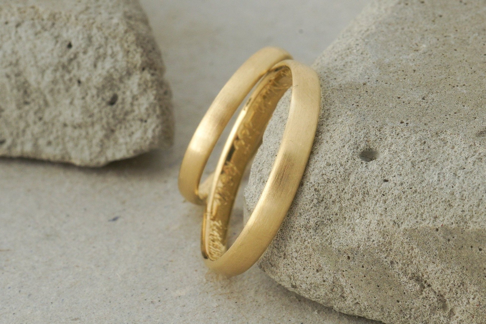 Gelbgold Eheringe (333/585/750/Fairtrade) | schlicht und matt - Goldschmiede Miret