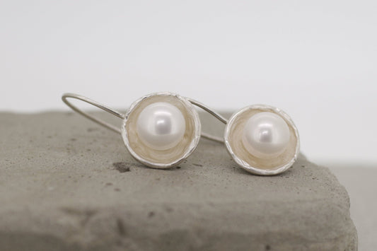 Ohrhänger Schalen aus Silber mit Perlen | unregelmäßig - Goldschmiede Miret