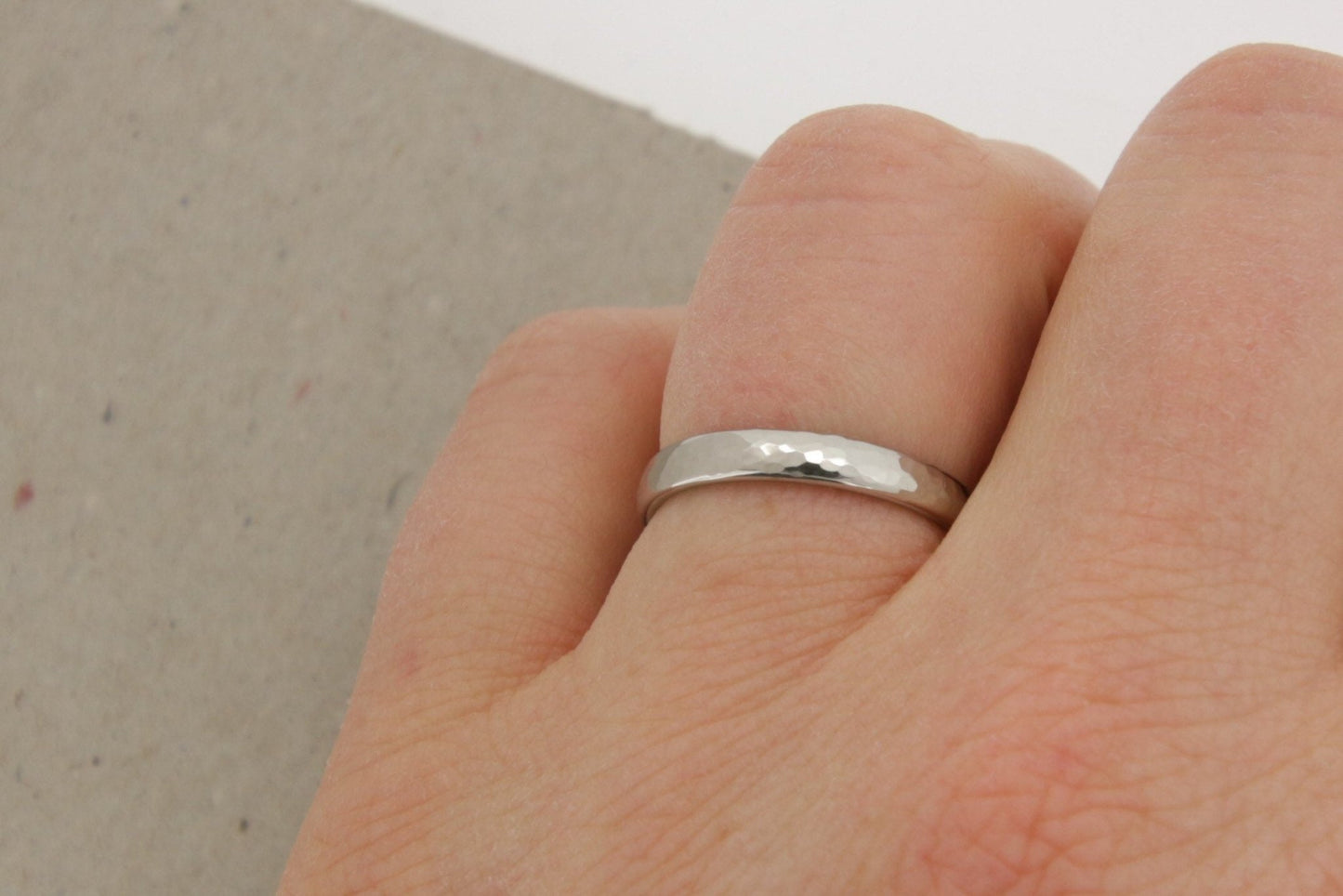 Platin Eheringe (600/952) | mit Hämmerung - Goldschmiede Miret