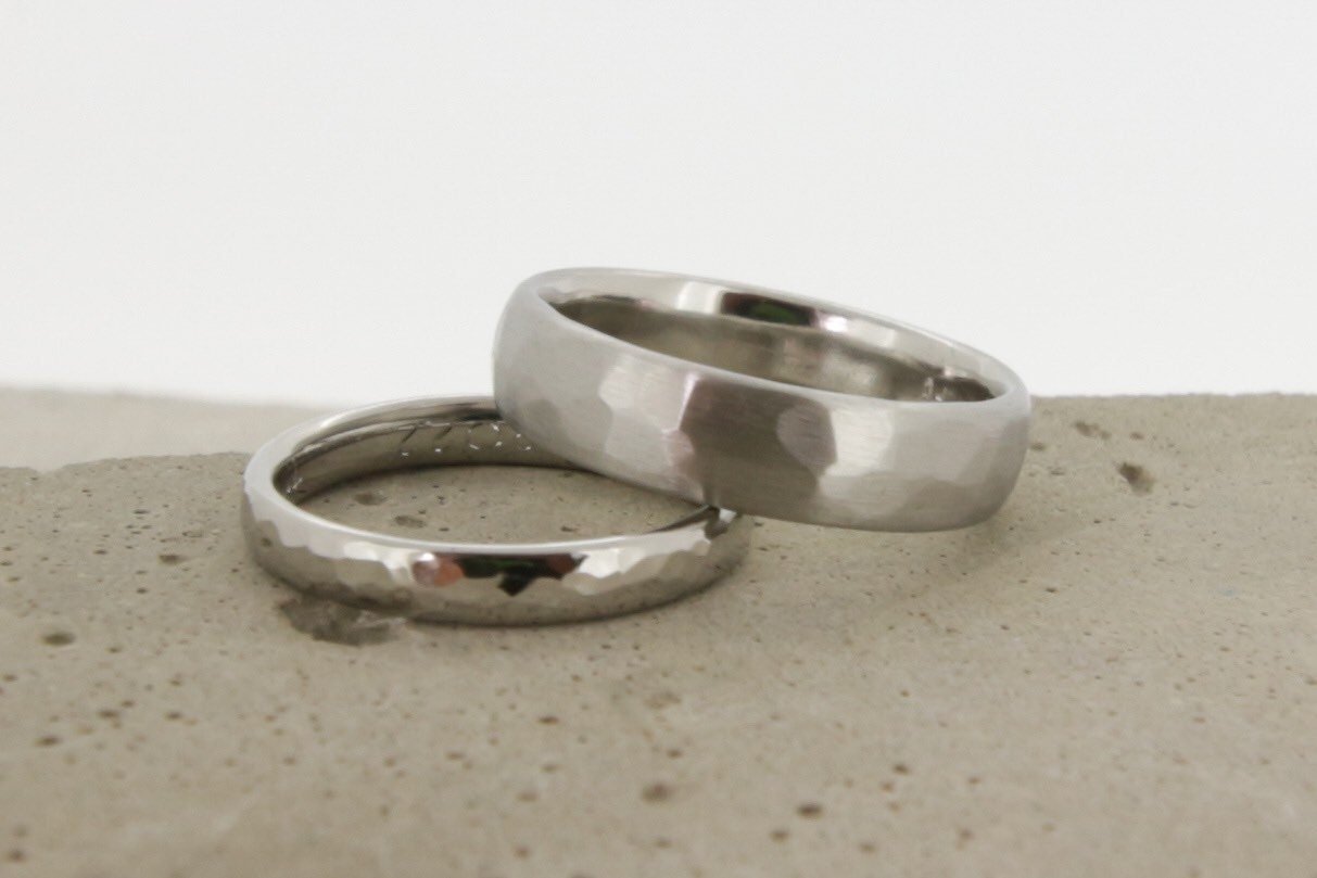 Platin Eheringe (600/952) | mit Hämmerung - Goldschmiede Miret