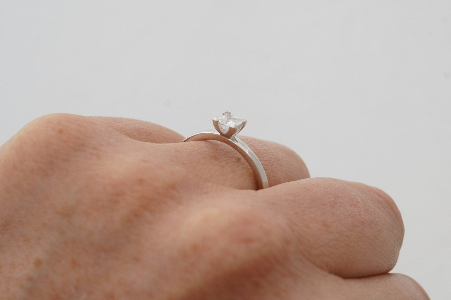 Platin Verlobungsring (950) | quadratischer Brillant - Goldschmiede Miret
