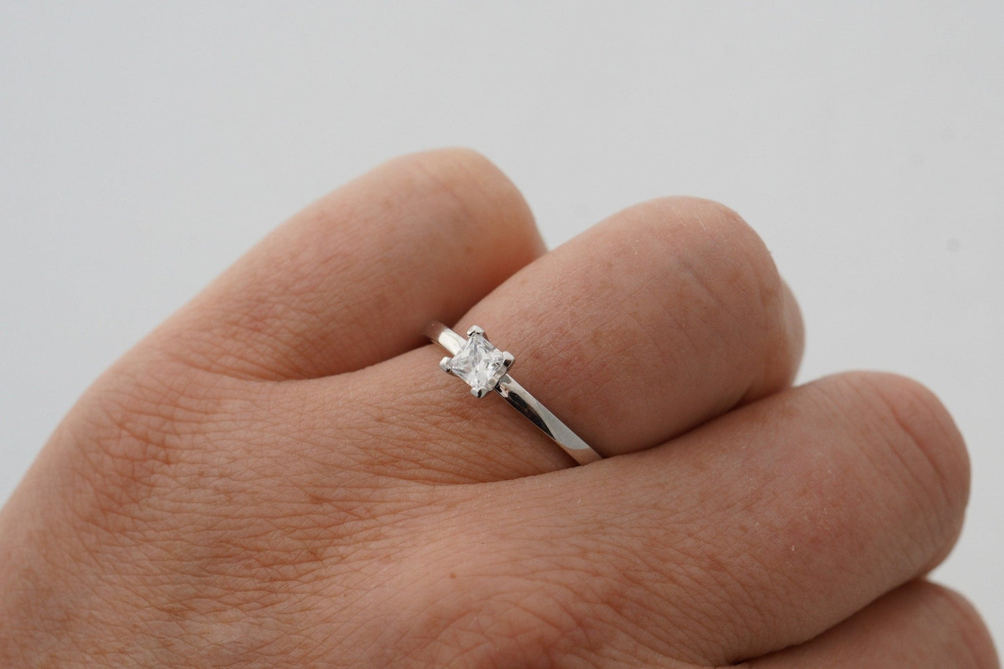 Platin Verlobungsring (950) | quadratischer Brillant - Goldschmiede Miret