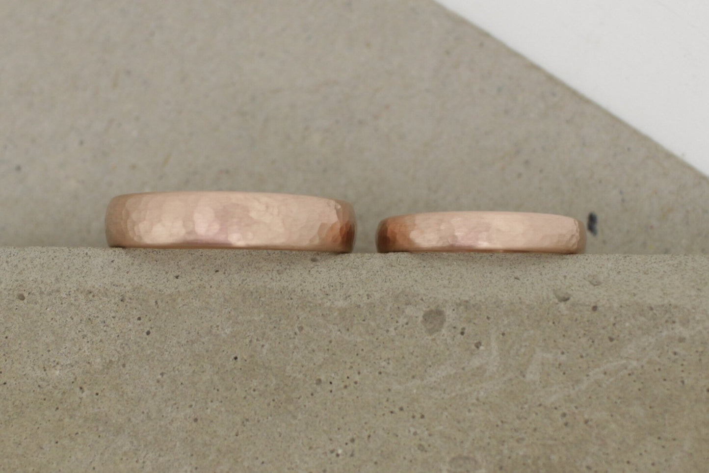 Rotgold Eheringe (333/585/750) | schlicht und matt - Goldschmiede Miret