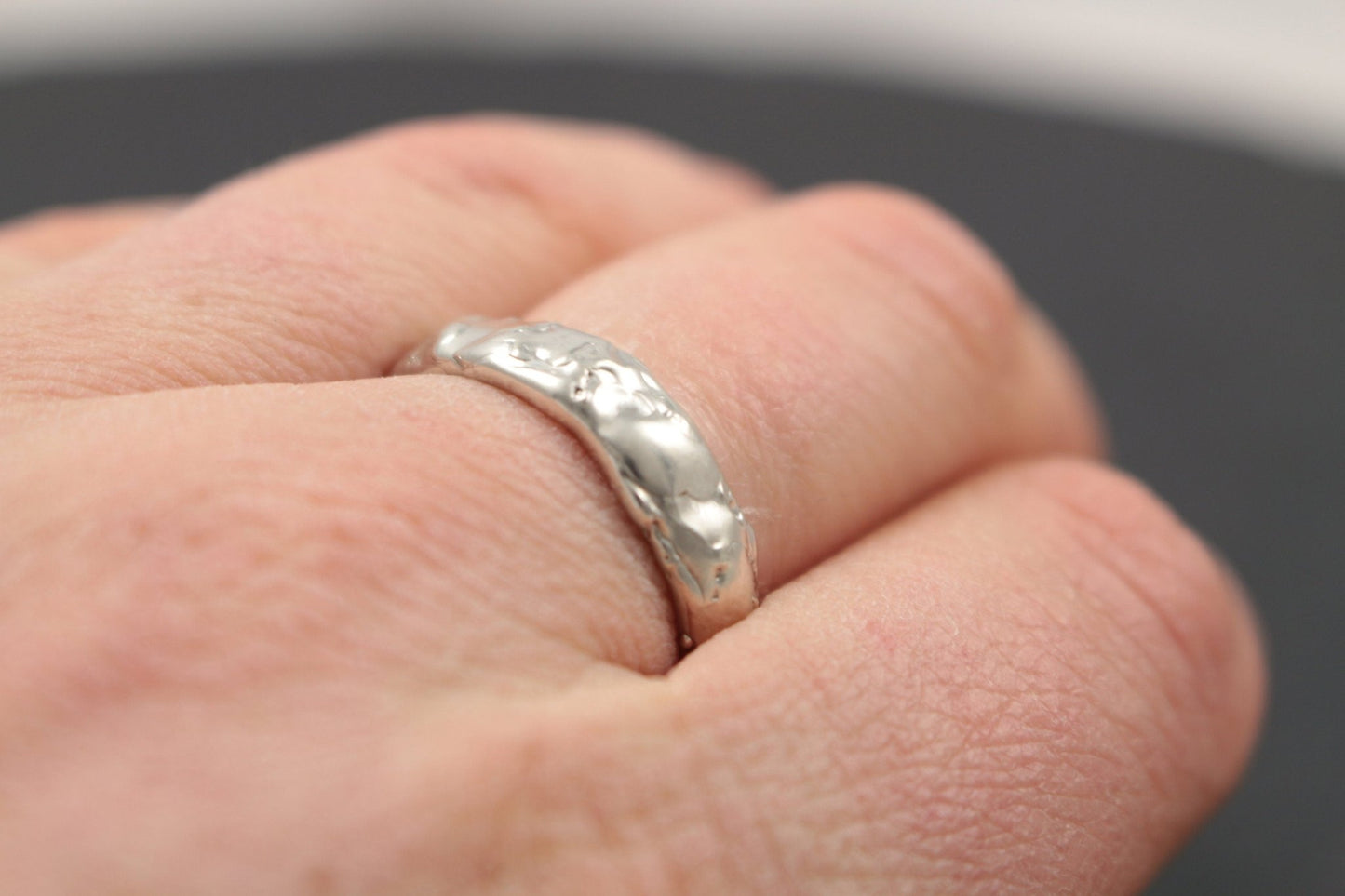 Silberring | Männerring | mit organischer Oberfläche - Goldschmiede Miret