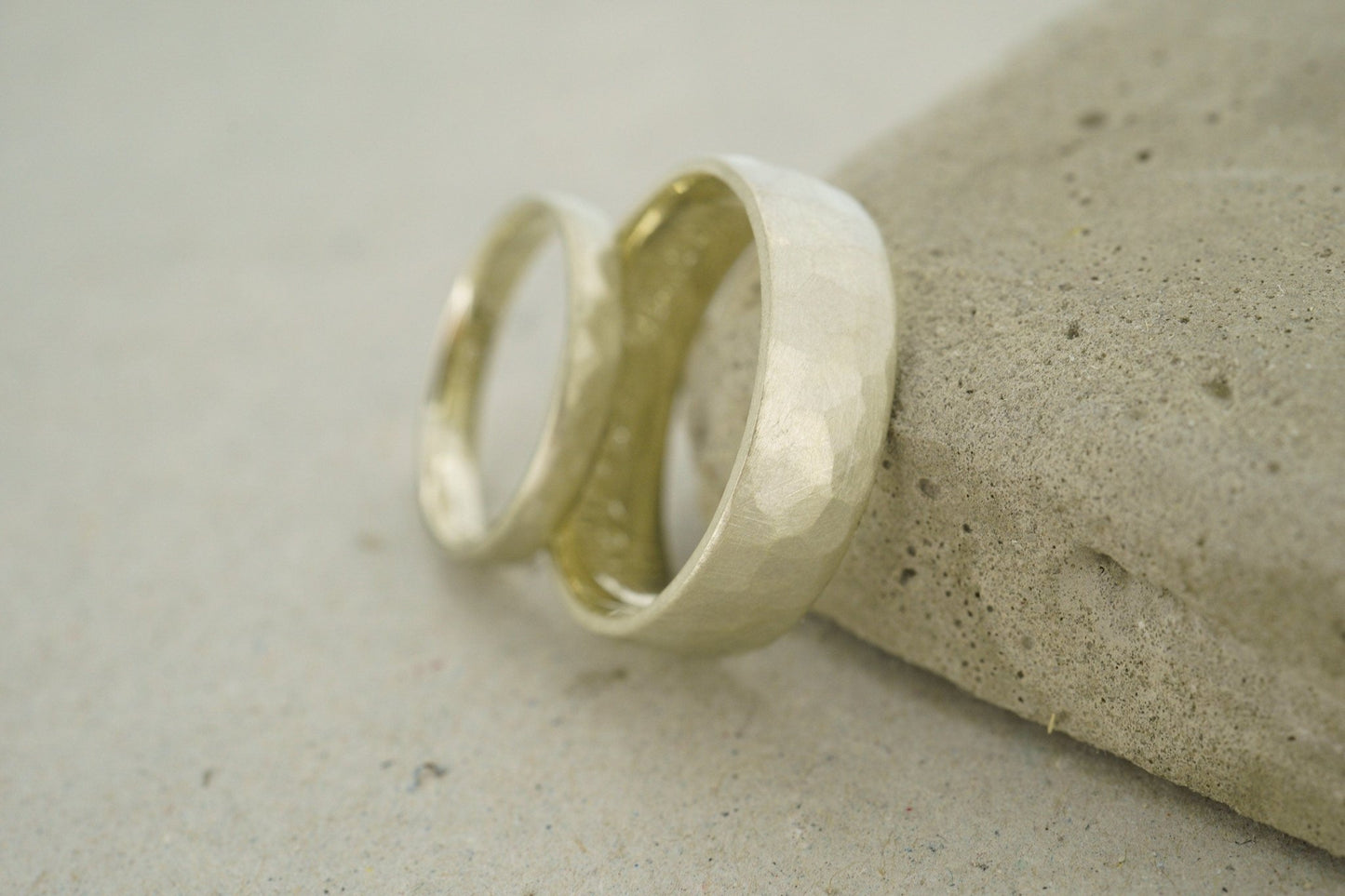 Silberweißgold Eheringpaar (333) - Goldschmiede Miret