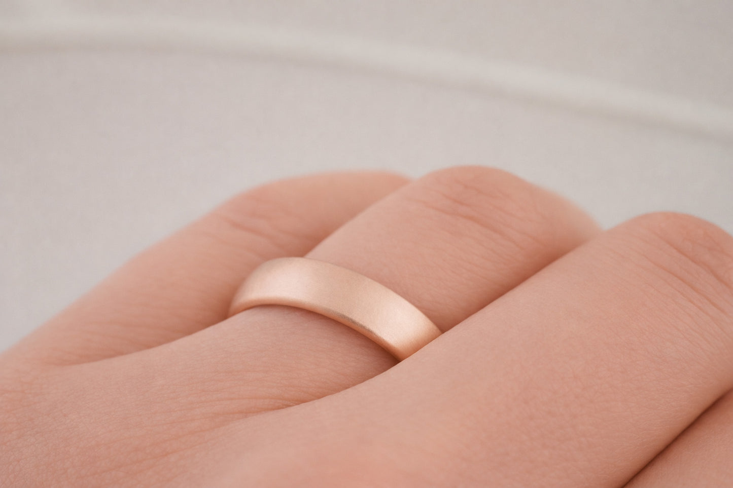 Breite schlichte Eheringe aus Rotgold (5,5/5,5 mm)