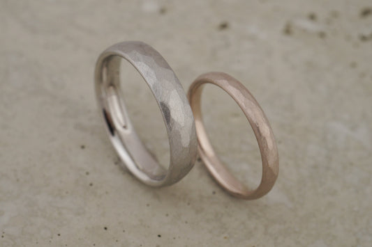 Eheringe aus Platin und Haselnussgold, 3 und 4,5 mm – Schmuckatelier Miret, Goldschmiede Hamburg