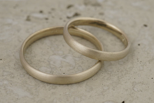 Champagnergold Eheringe, oval, matt, recycelt (3/3mm)