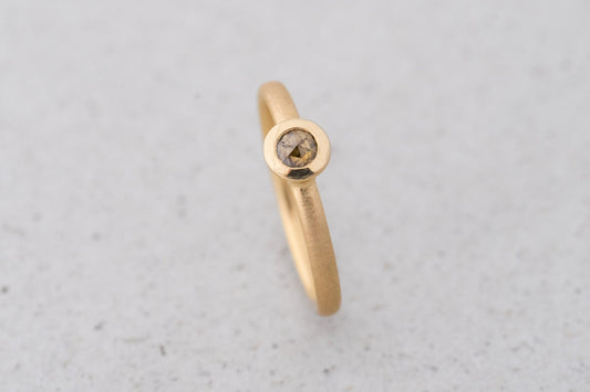 Antragsring Verlobungsring Außergewöhnlich mit einem braunen Diamanten im Rosenschliff - Goldschmiede Miret