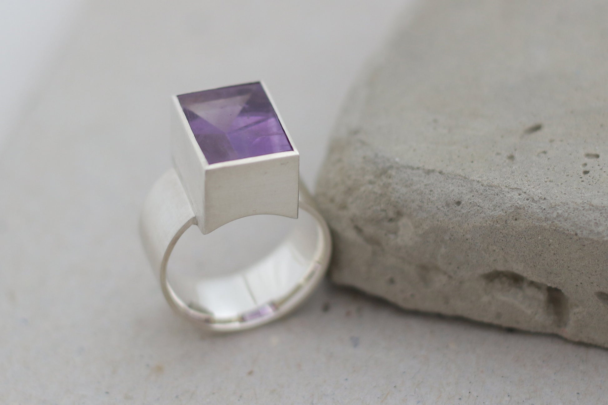 Eckiger Amethyst