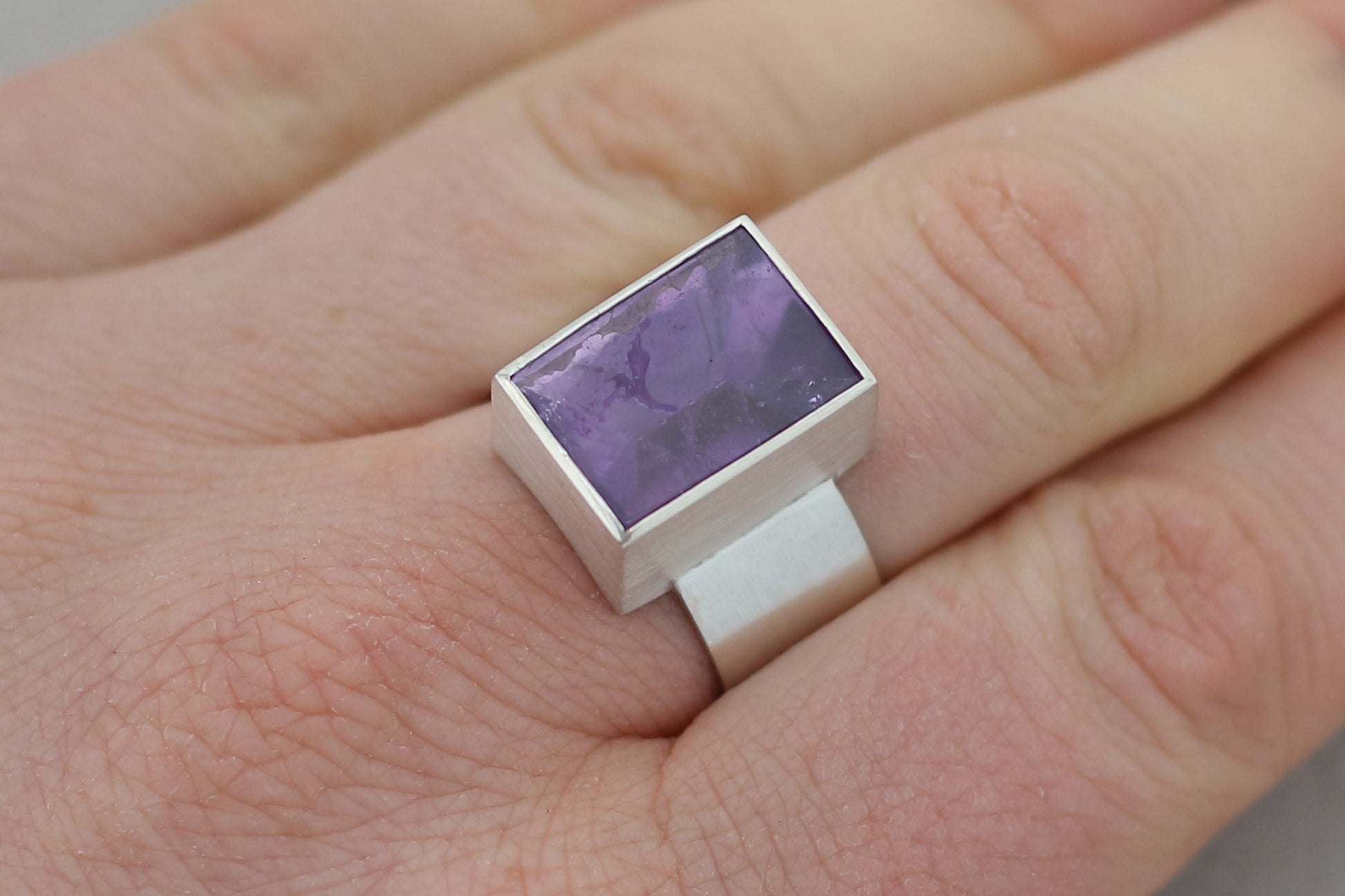 Eckiger Amethyst