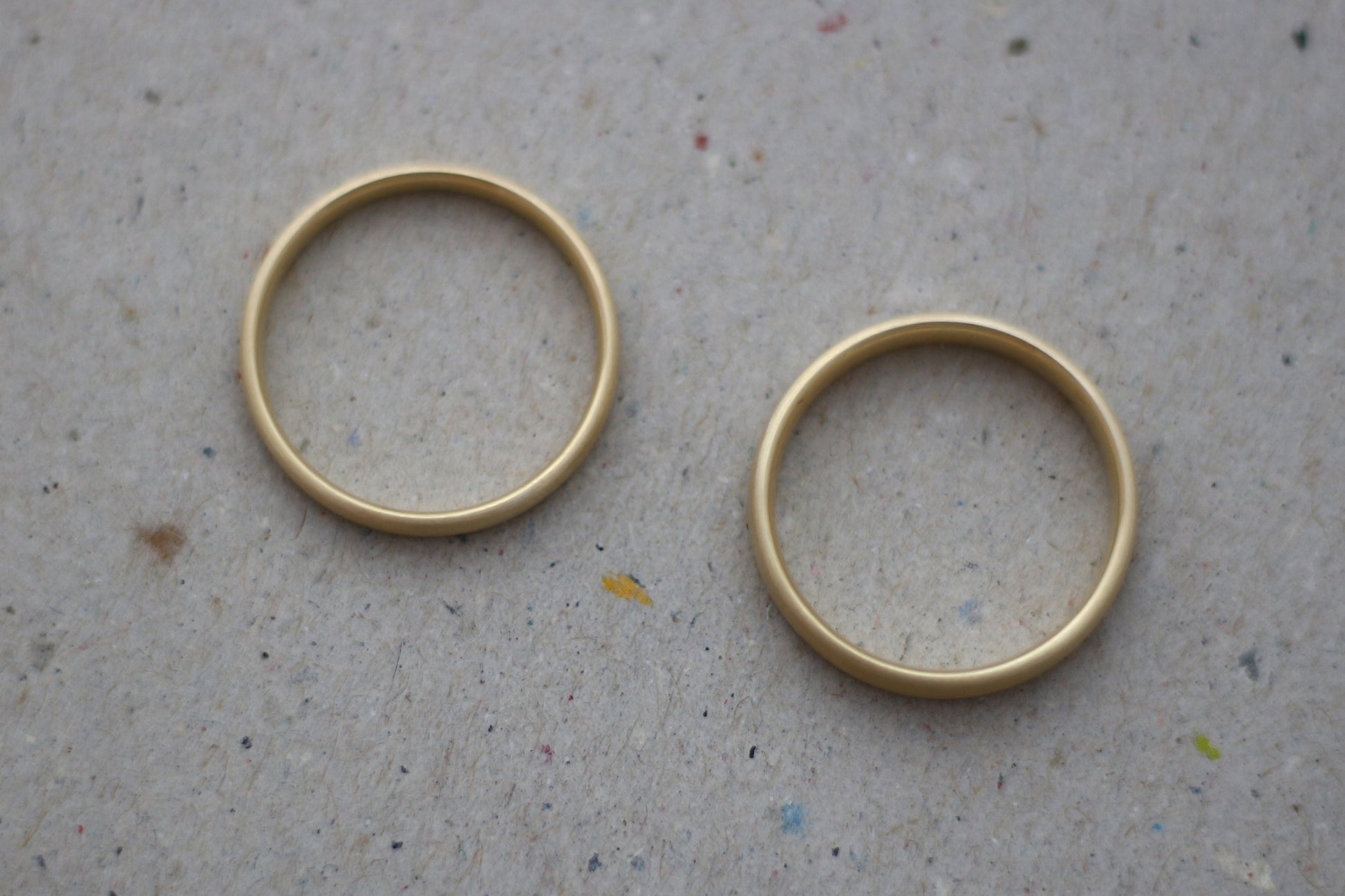 Eheringe aus Fairtrade zertifiziertem Gold