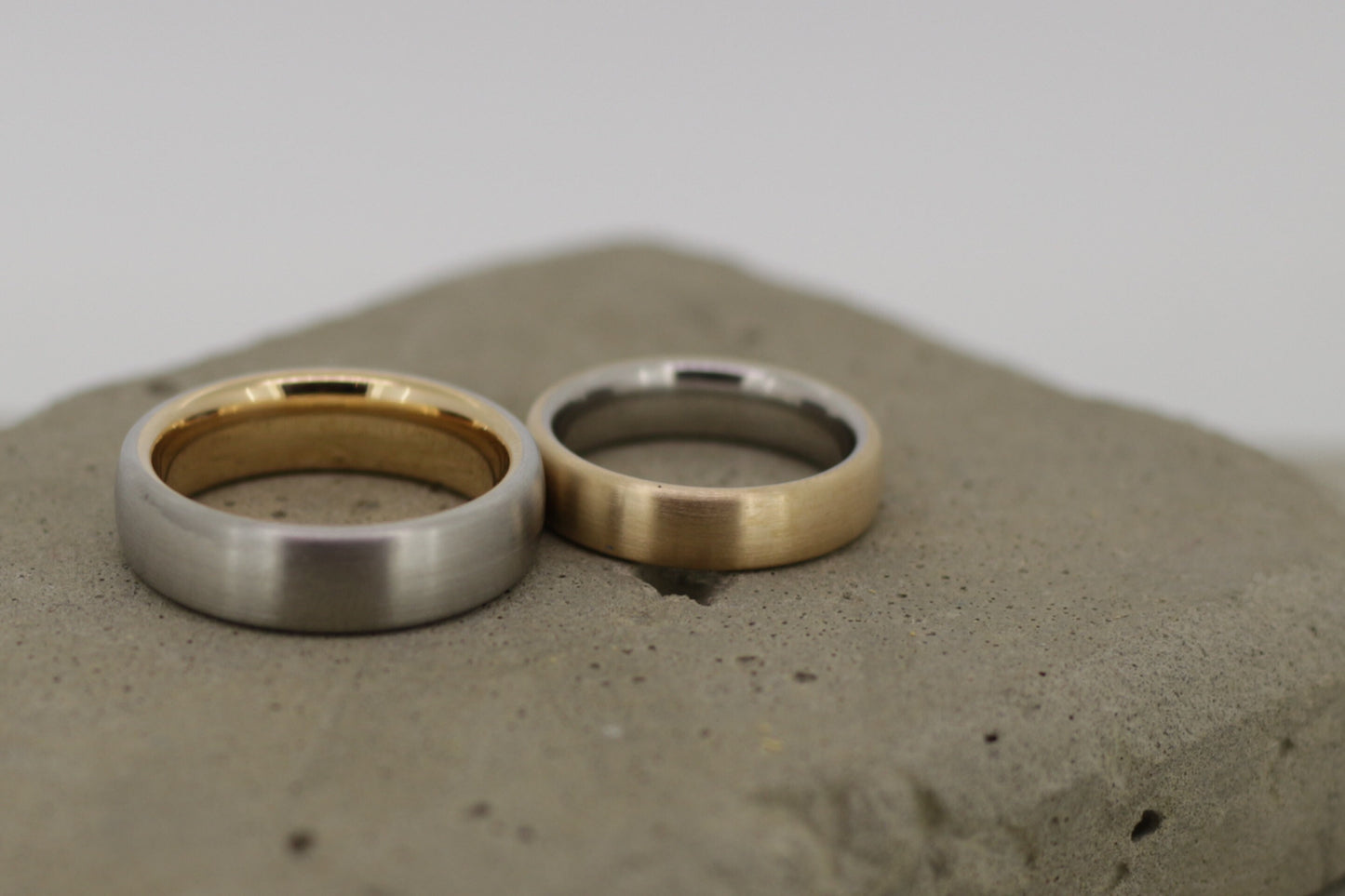 Trauringe Gelbgold und Platin, zweifarbig