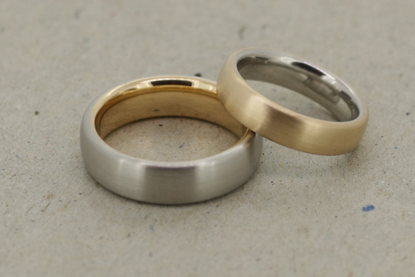 Trauringe Gelbgold und Platin, zweifarbig