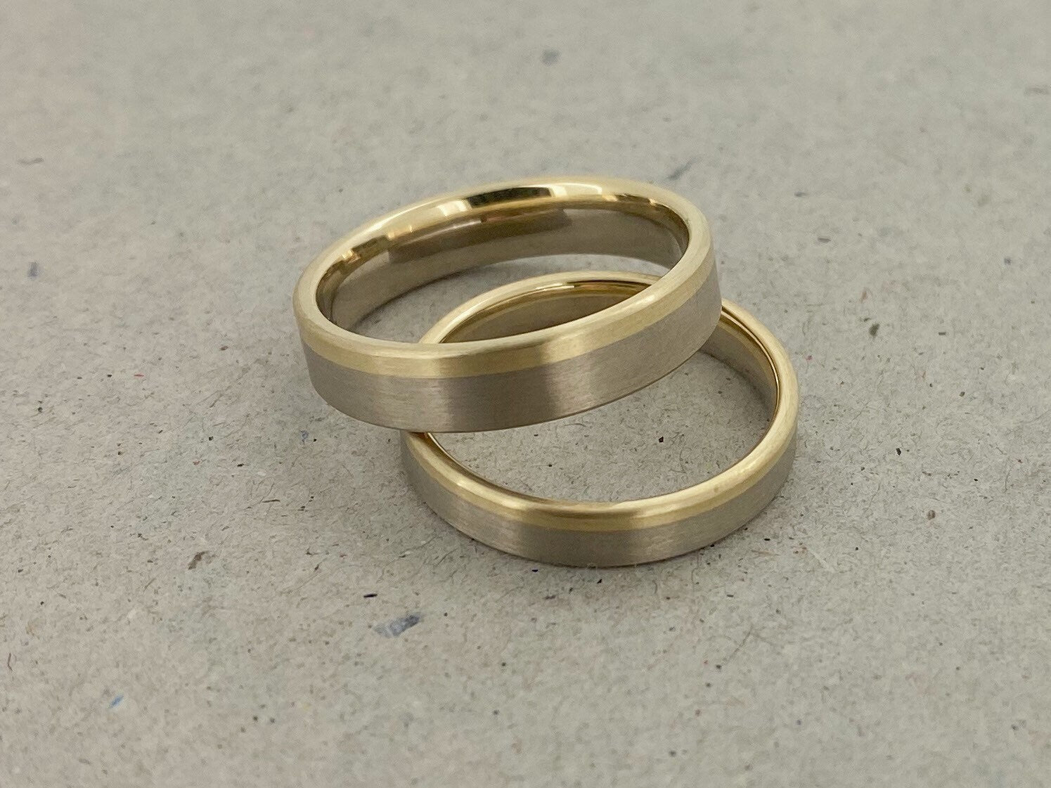 Zweifarbige Eheringe streifen, Palladium und Gelbgold