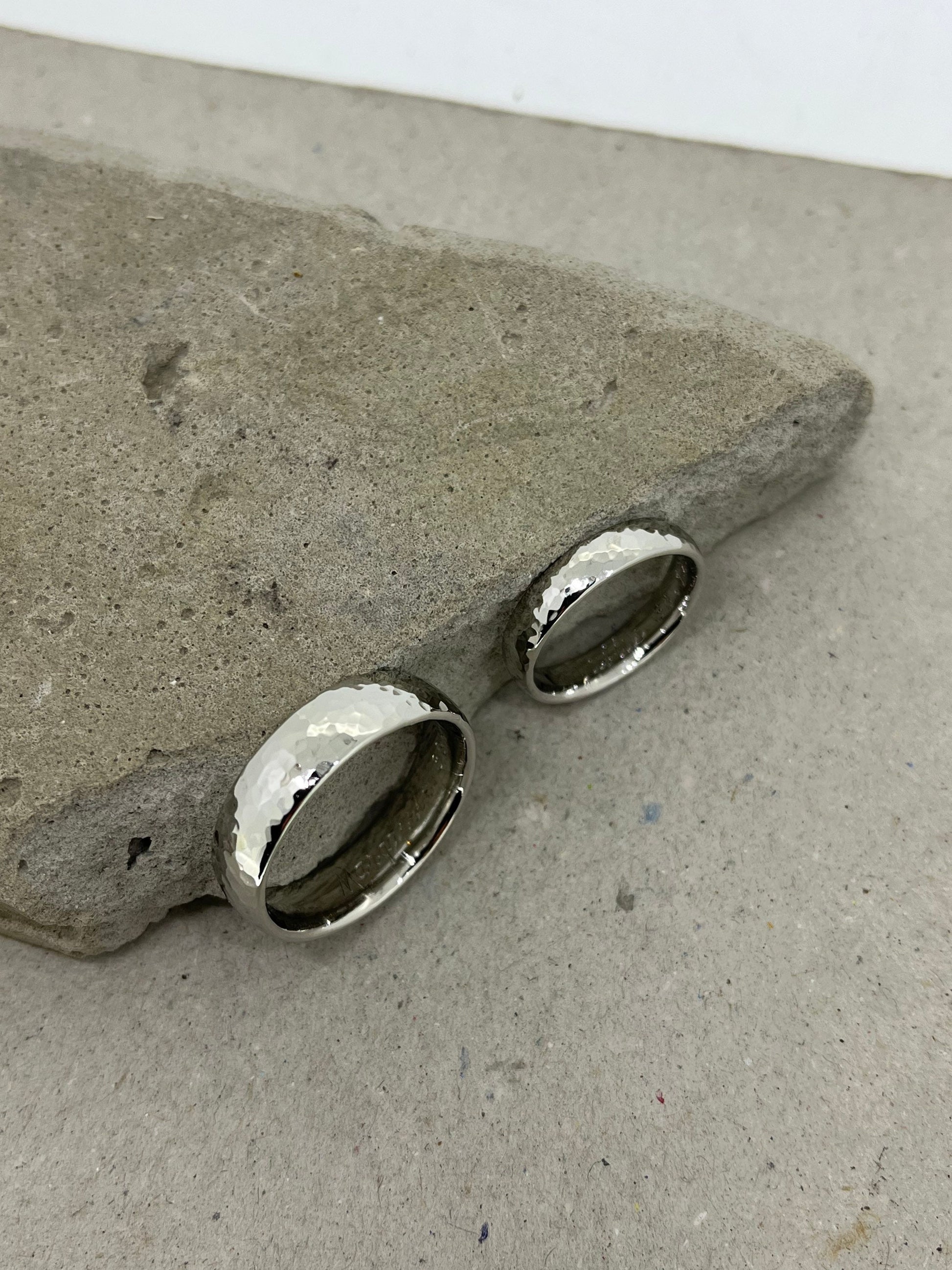 Eheringe Platin Hammerschlag, poliert