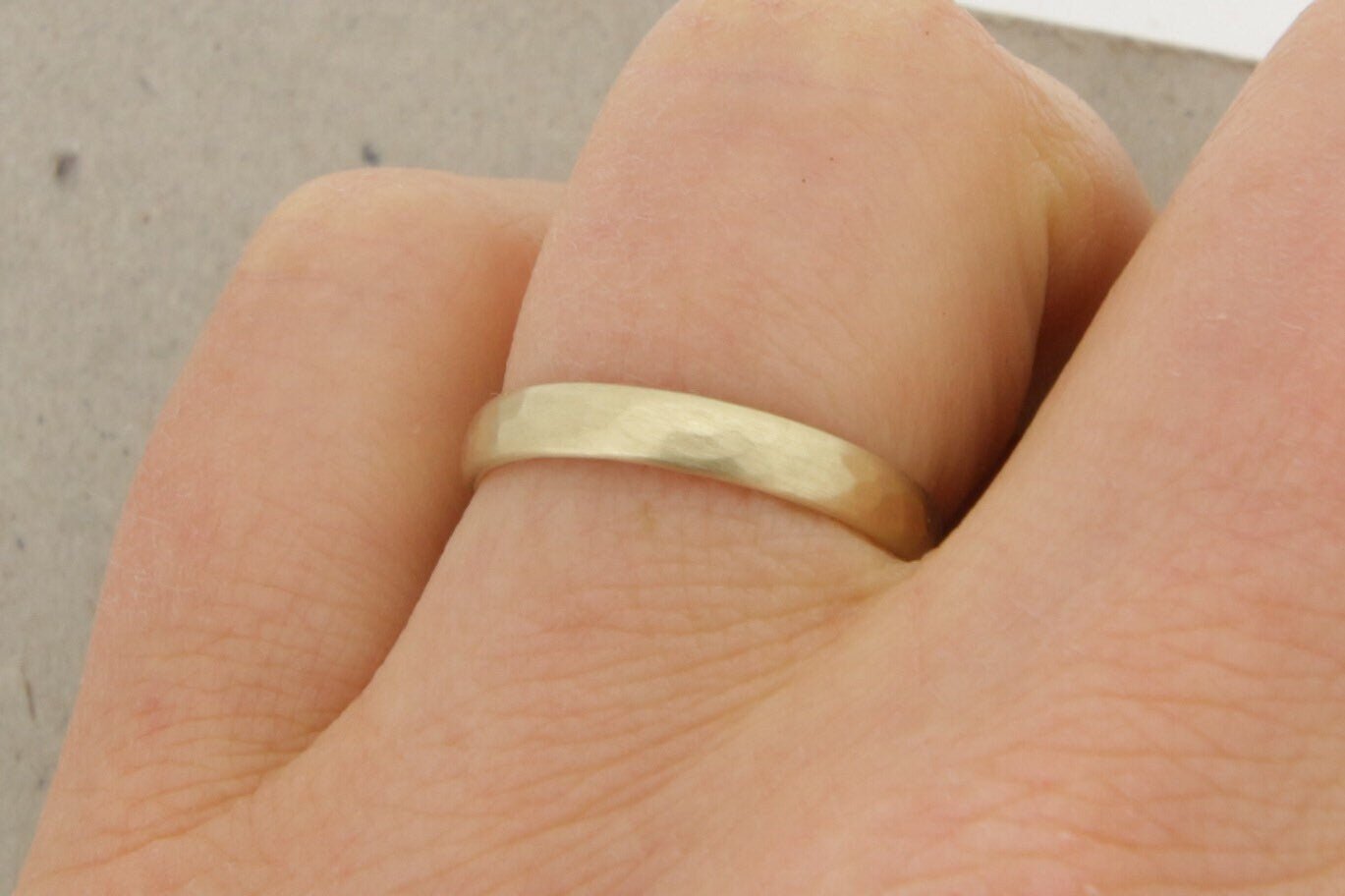 Gelbgold (585) und Platin (500) Eheringe | zweifarbig - Goldschmiede Miret