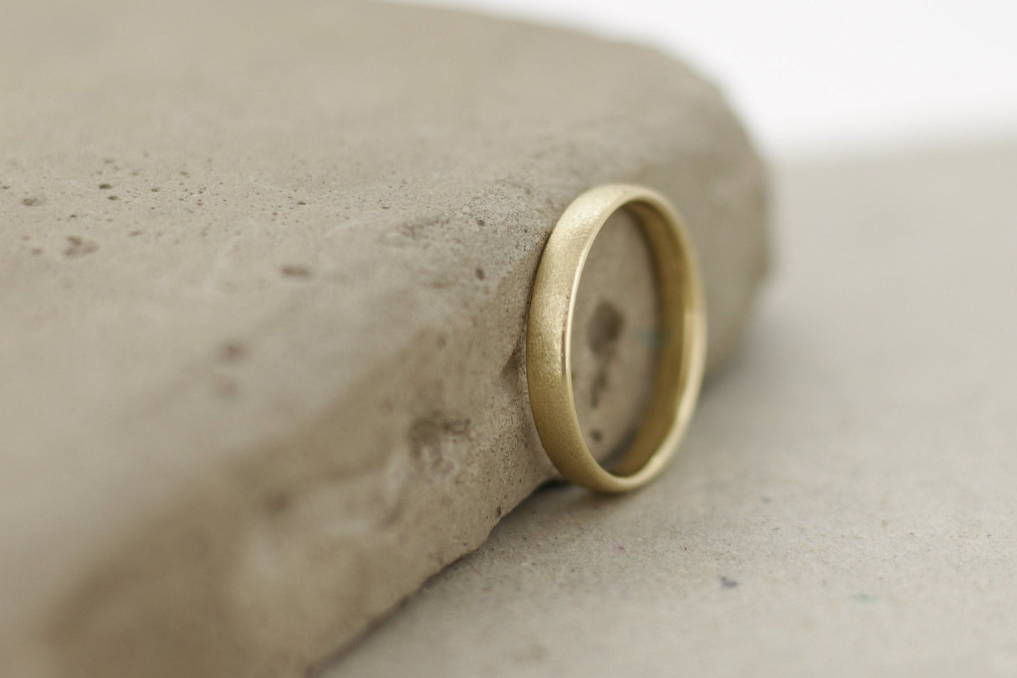 Gelbgold (585) und Platin (600) Eheringe | zweifarbig - Goldschmiede Miret