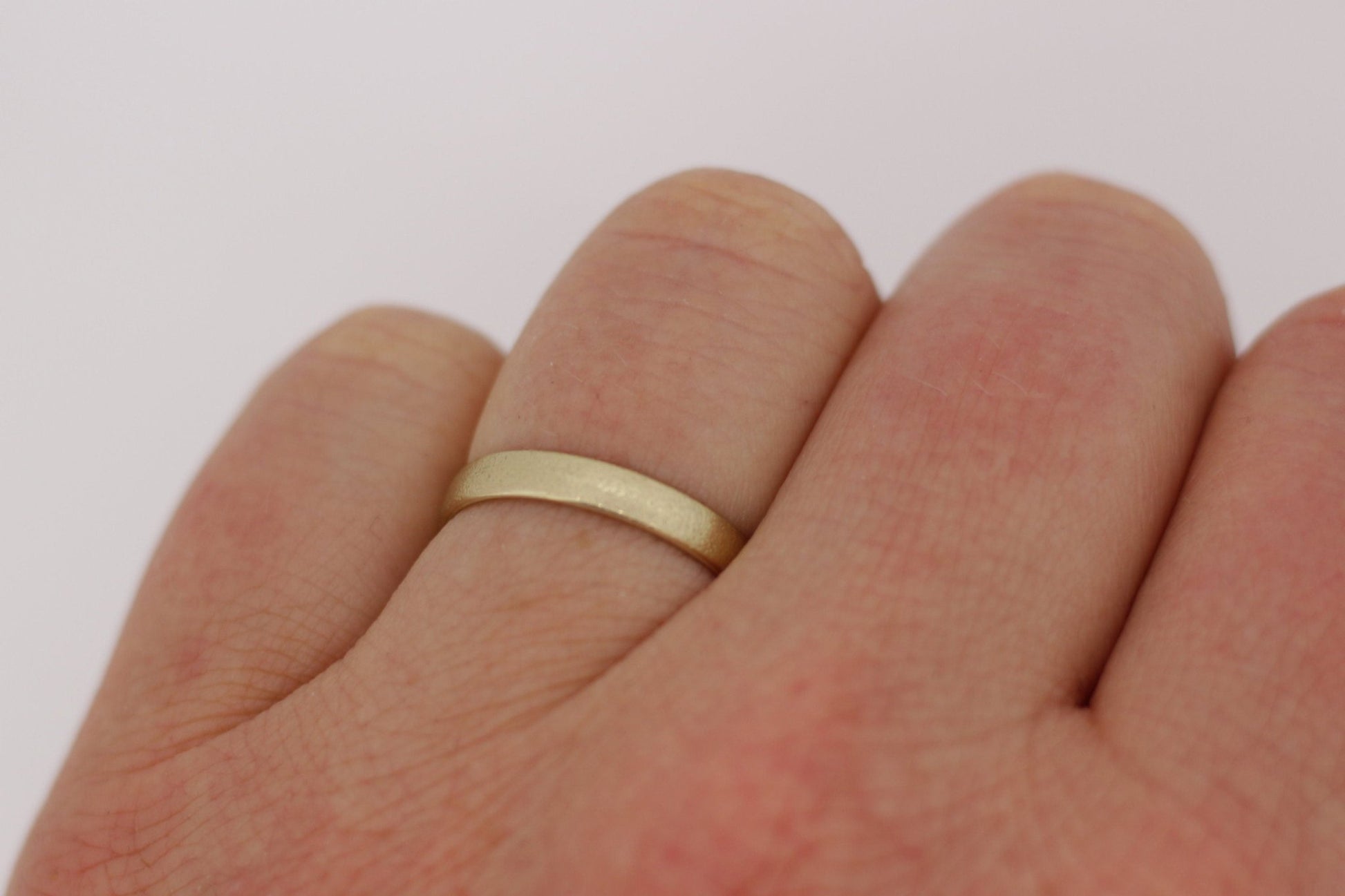 Gelbgold (585) und Platin (600) Eheringe | zweifarbig - Goldschmiede Miret
