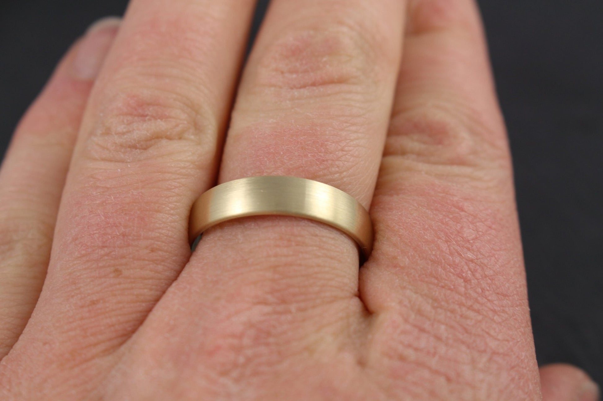 Gelbgold Eheringe (333/585/750/Fairtrade) | schmal und breit | klassisch, oval, gerundet, matt - Goldschmiede Miret