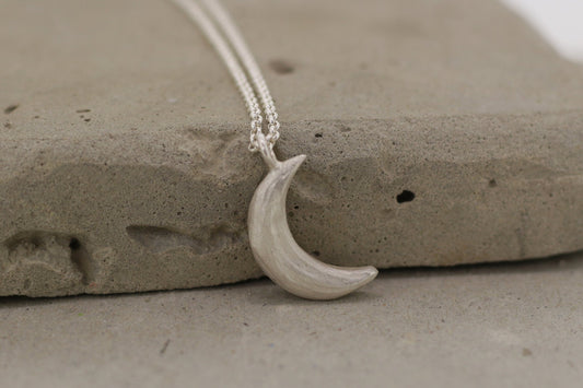 Mondanhänger mit Kette Silber - Goldschmiede Miret