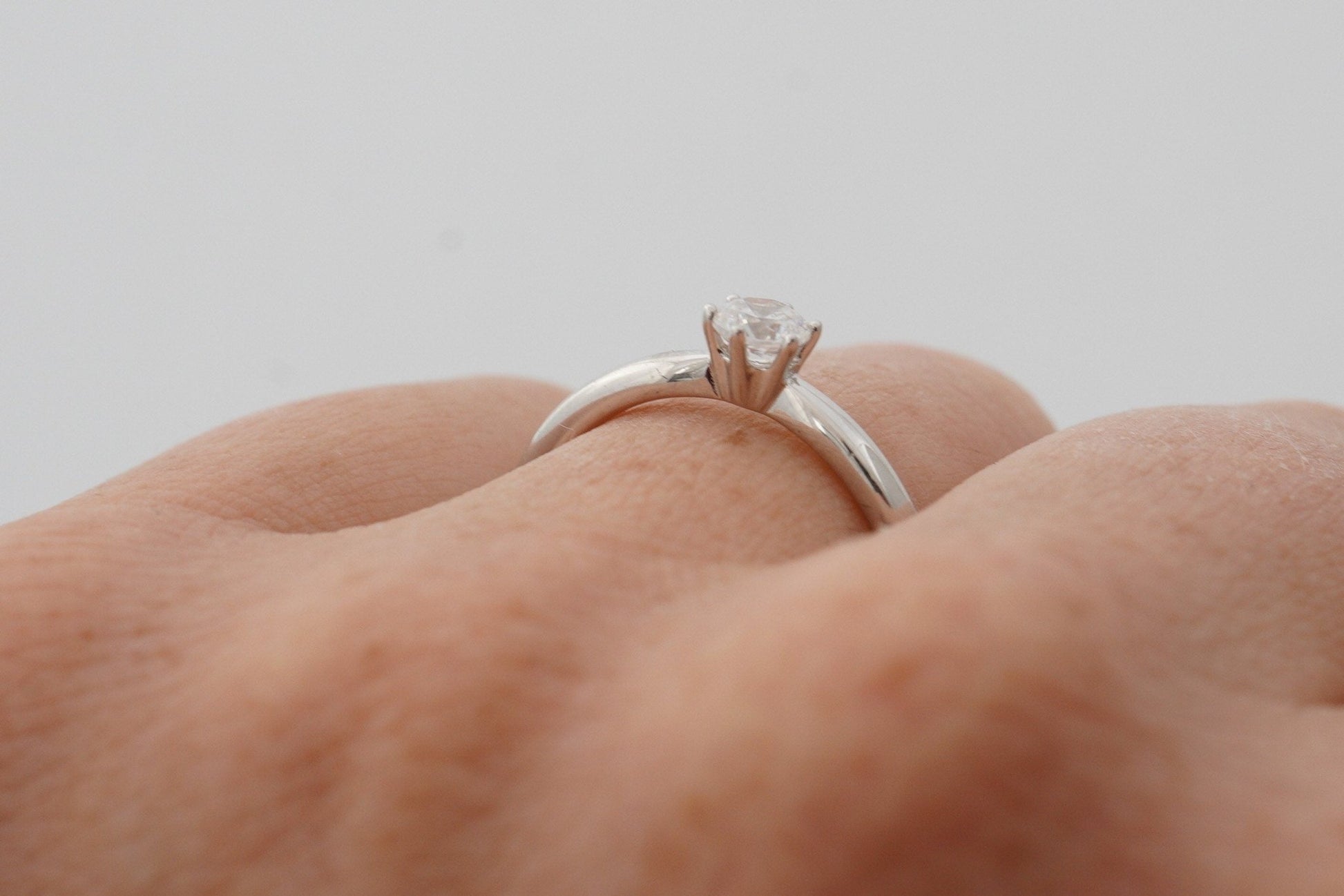 Platin Antragsring (950) mit 6 Krappen - Goldschmiede Miret