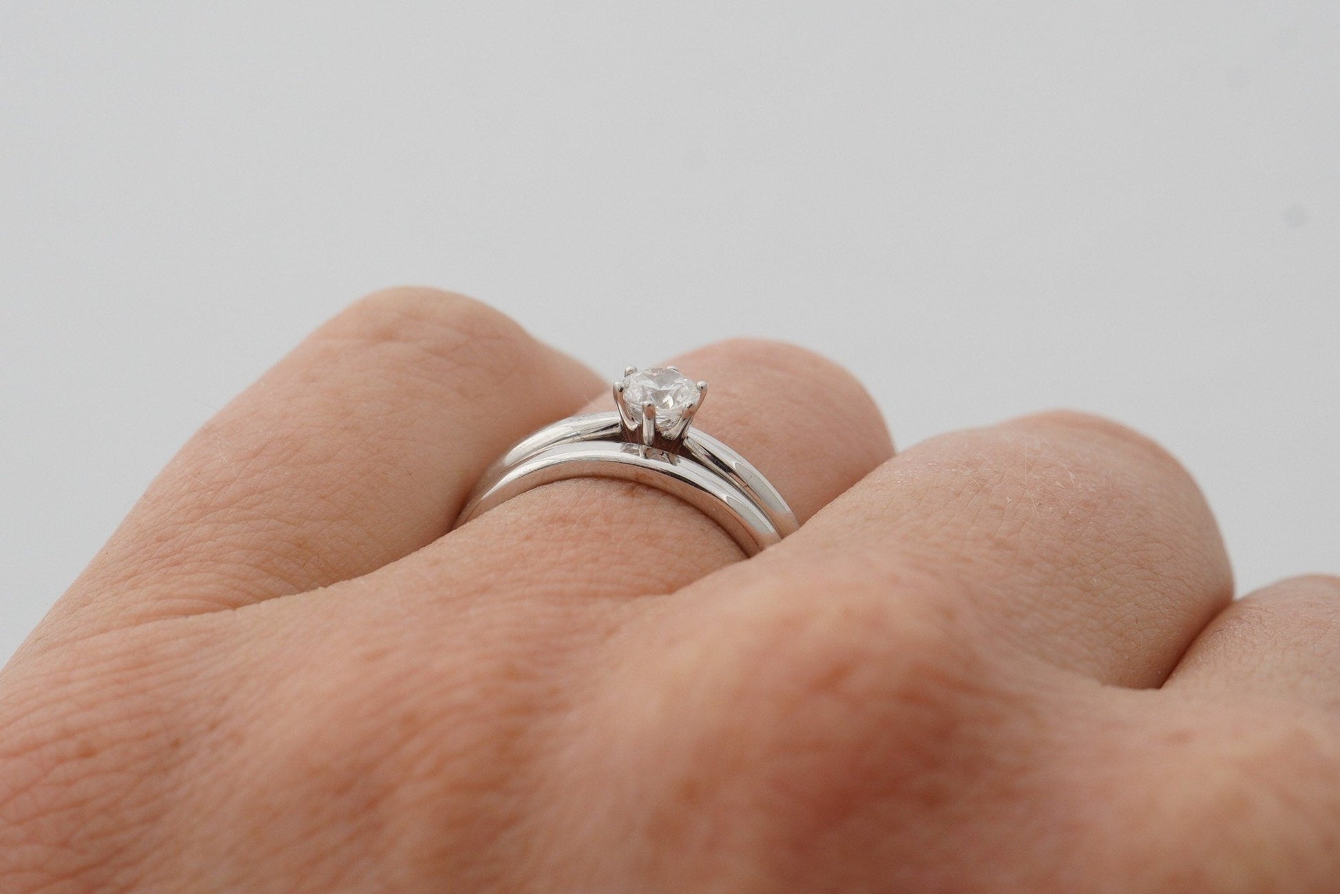 Platin Antragsring (950) mit 6 Krappen - Goldschmiede Miret