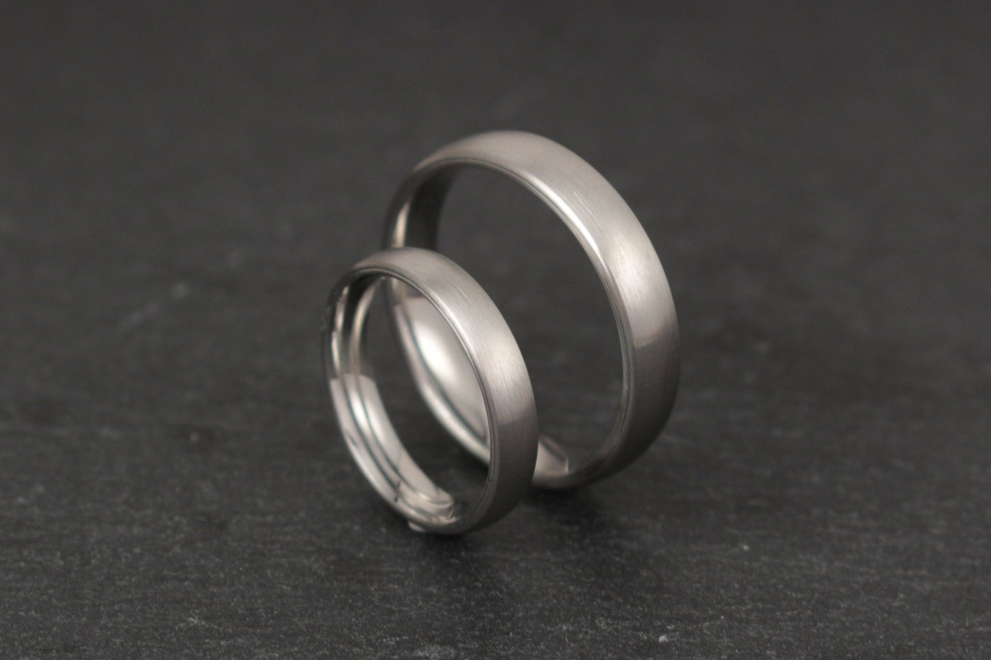 Platin Eheringe (600/952) | schlicht und klassisch | 3,5mm 4,5 mm | oval - Goldschmiede Miret