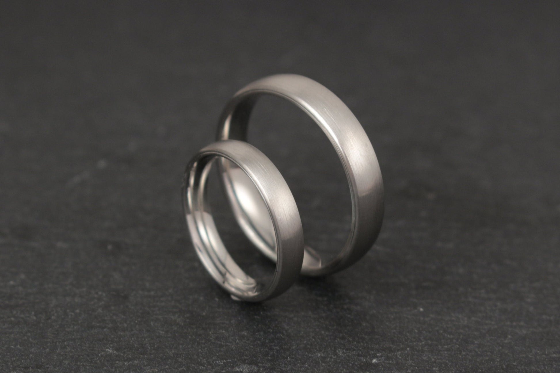 Platin Eheringe (600/952) | schlicht und klassisch | 3,5mm 4,5 mm | oval - Goldschmiede Miret