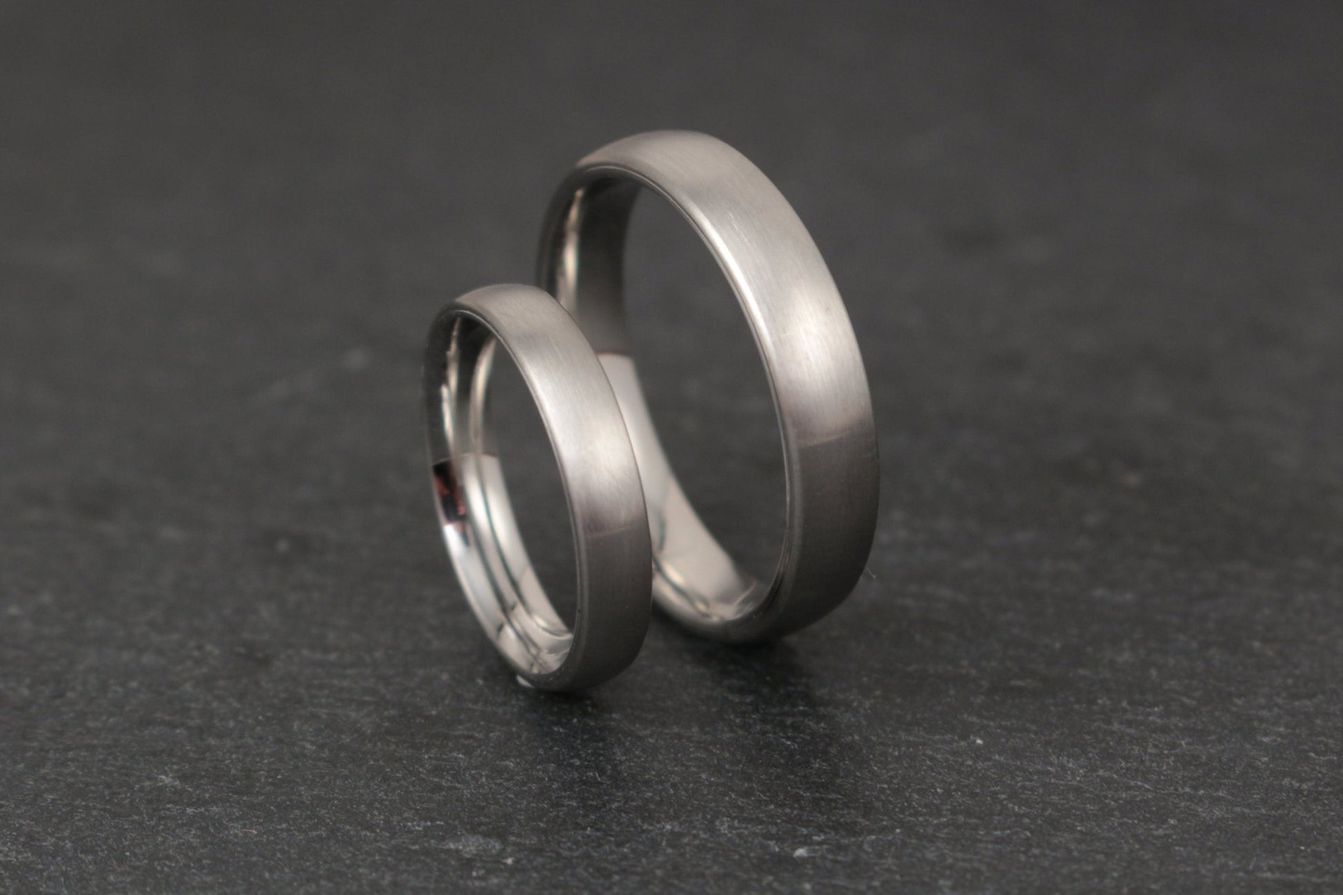 Platin Eheringe (600/952) | schlicht und klassisch | 3,5mm 4,5 mm | oval - Goldschmiede Miret