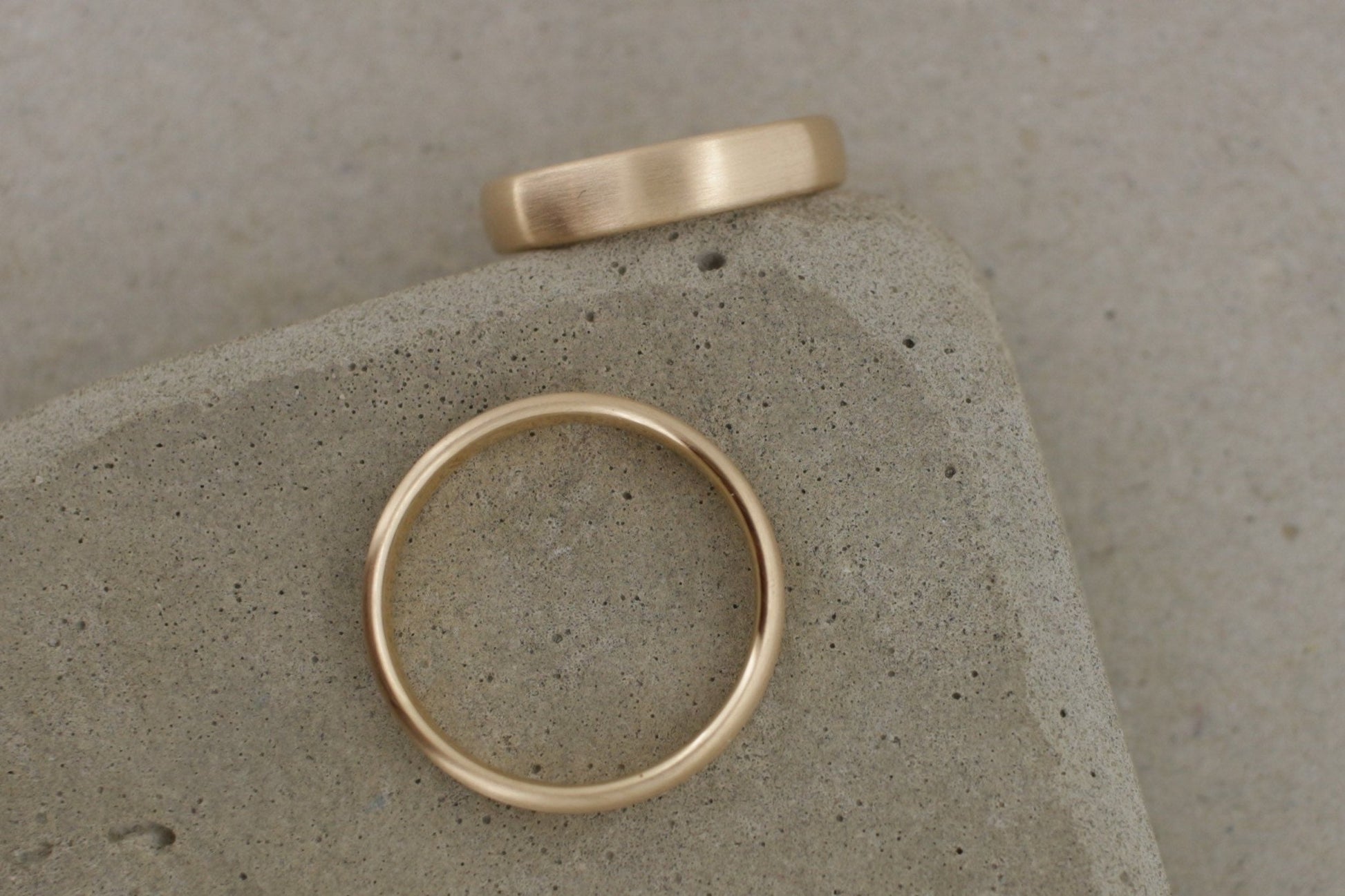 Roségold Eheringe (585) | schlichte Ringe - Goldschmiede Miret