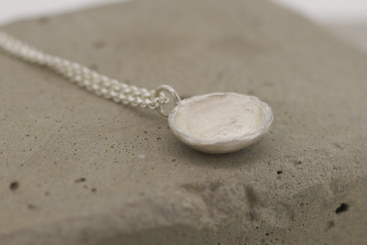 Schalenanhänger aus Silber | unregelmäßig - Goldschmiede Miret