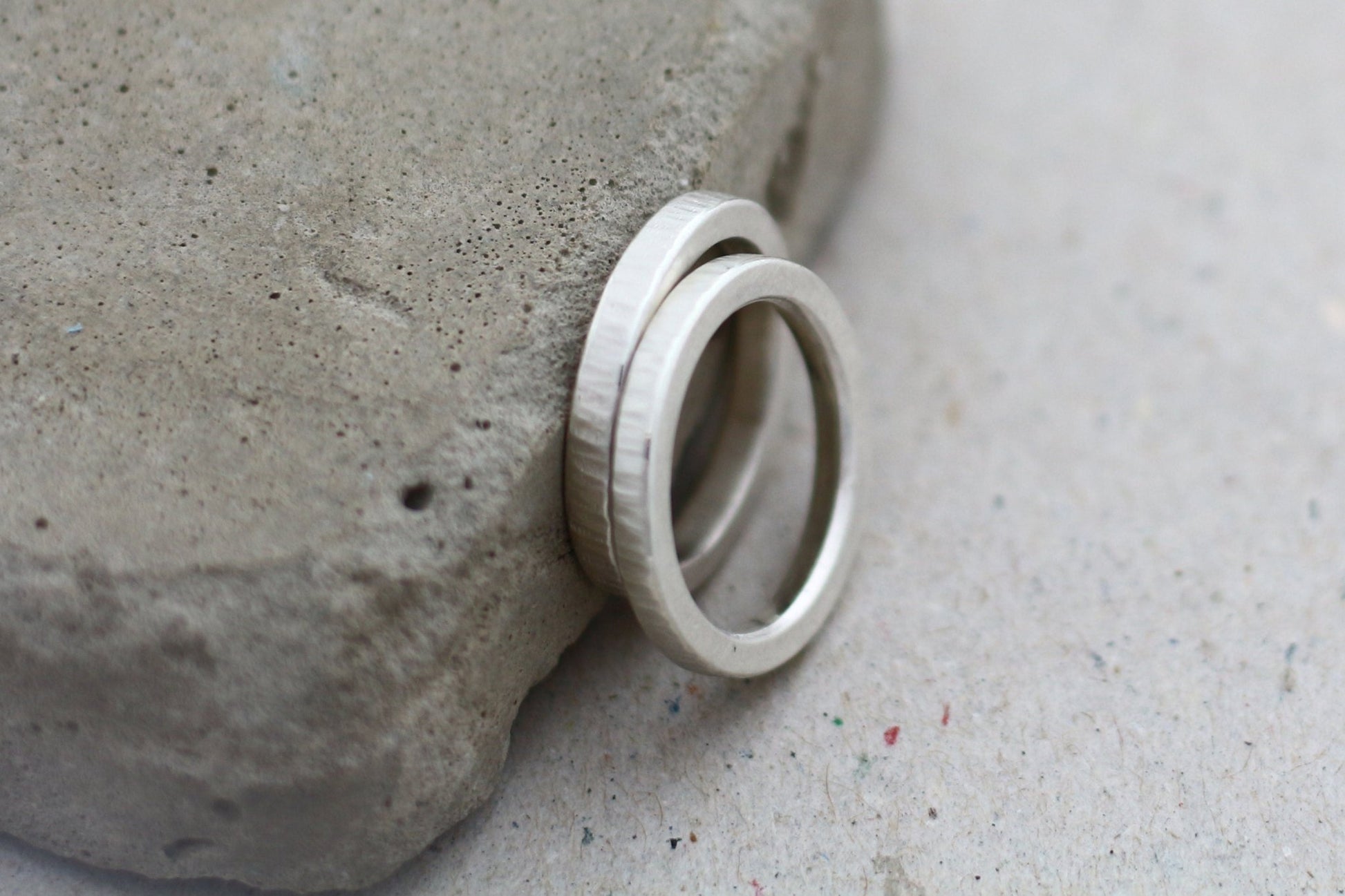 Silber Eheringe (925) | gehämmert, strukturiert - Goldschmiede Miret