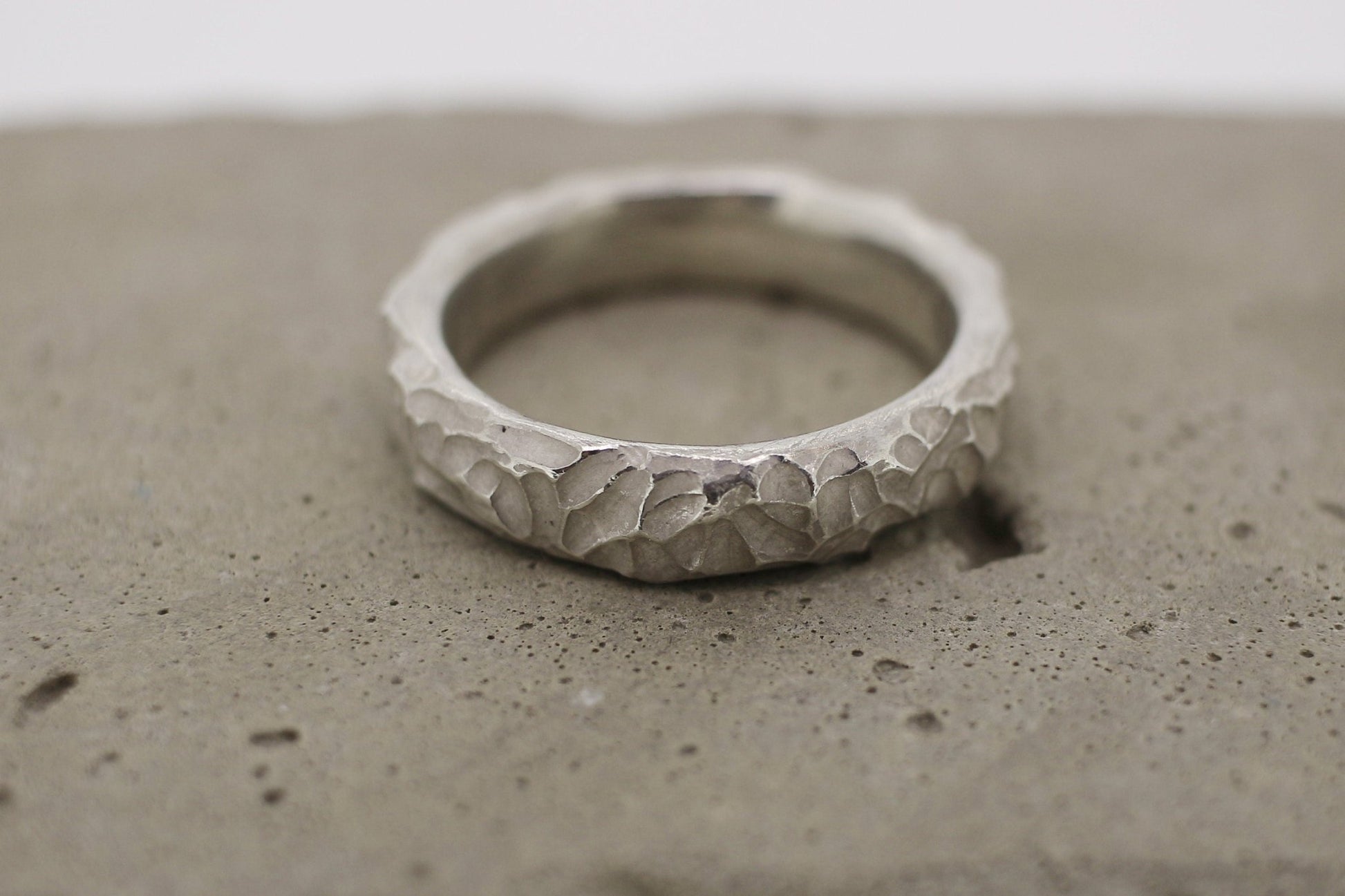 Silberring | Männerring | Oberflächenstruktur - Goldschmiede Miret