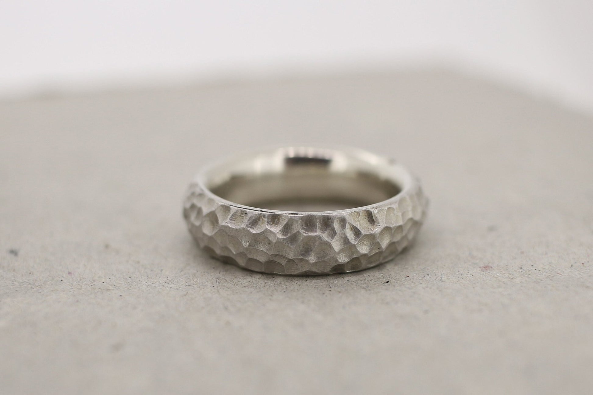 Silberring | Männerring | Oberflächenstruktur - Goldschmiede Miret