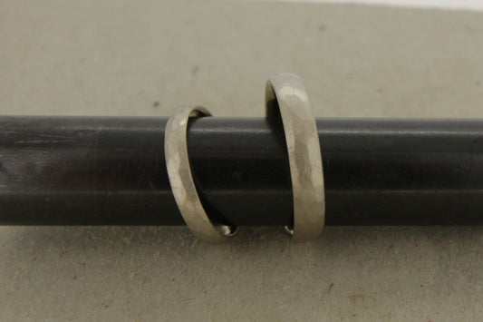 Weißgold Eheringe (333/585/750/) | mit Hammerschlag - Goldschmiede Miret